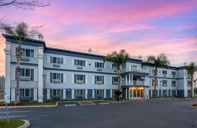 Best Western Colonial Inn