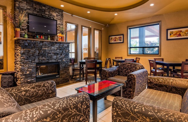 Best Western Plus Estevan Inn & Suites
