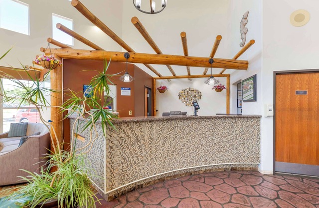 Best Western Kiva Inn