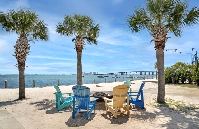 Best Western Navarre Waterfront