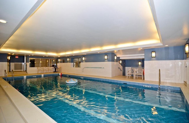 Best Western Plus Chocolate Lake Hotel - Halifax