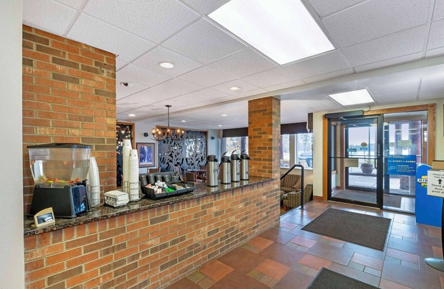 Best Western Plus Concord Inn