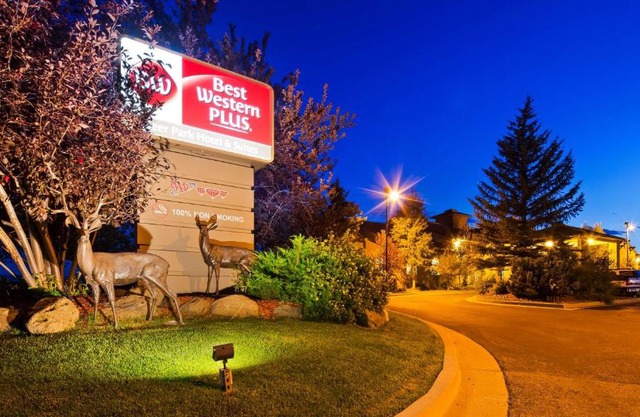 Best Western Plus Deer Park Hotel and Suites