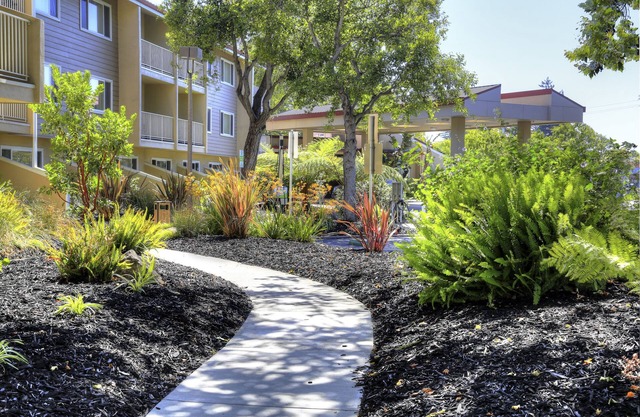 Best Western Plus Garden Court Inn