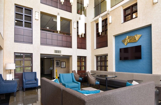 Best Western Plus Indianapolis North at Pyramids