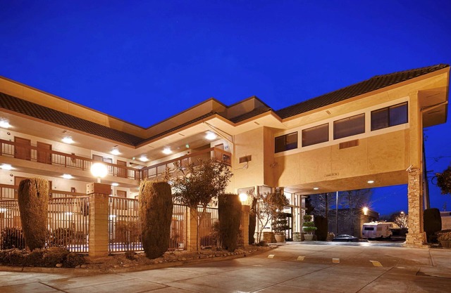 Best Western Plus Inn of Hayward