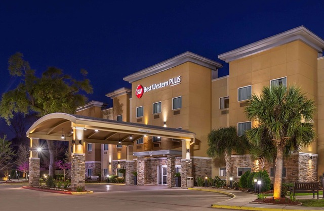 Best Western Plus Lake Jackson Inn & Suites
