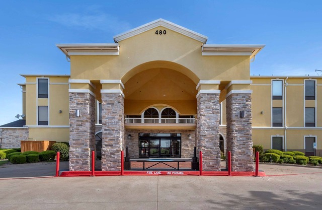 BEST WESTERN PLUS McKinney Inn & Suites