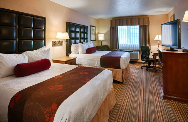Best Western Plus Rama Inn & Suites