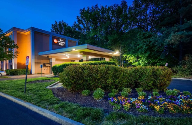 Best Western Plus Richmond Airport Hotel