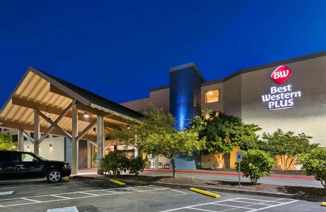 Best Western Plus Silverdale Beach Hotel