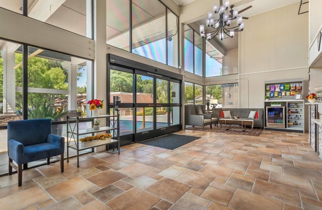 Best Western Plus Sonora Oaks Hotel & Conference Center