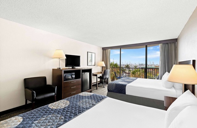 Best Western Yacht Harbor Hotel