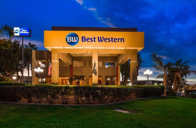 Best Western Yuma Mall Hotel & Suites