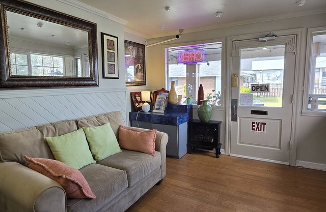 Beston Inn Seattle