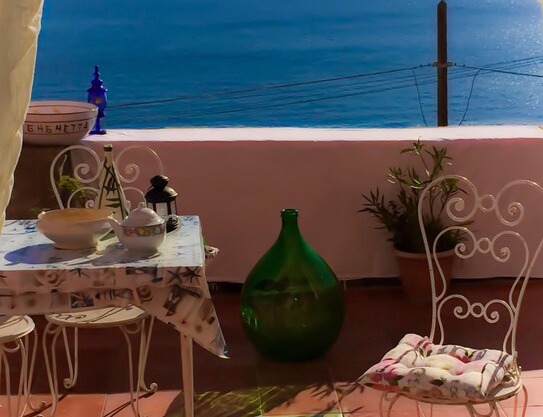 Between sea and sky - Procida island