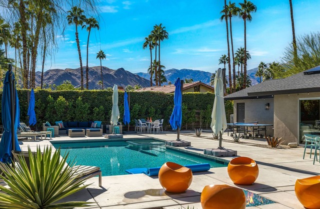 Beverly Bleu - Fun outdoor living!