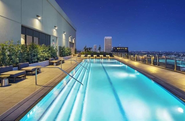 Beverly Hills – Ultra-Luxury with Stunning Views