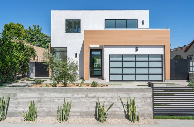 Beverly Hills West Hollywood Ultra Luxury New 4-bedroom house W/Pool & Hot Tub