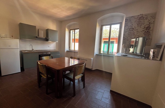 Bia Apartments 2 Lovely apartment in the historic center of Montemarcello.