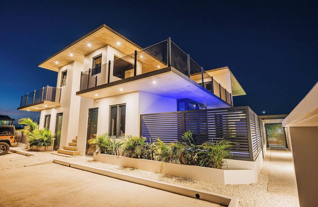 BibaDushi.Condo with Private Pool 3min to EAGLE BEACH