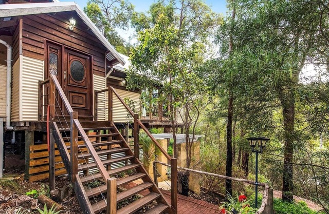 Bickley Tree Stay - Charming 2-bedroom guest suites in Bickley, Perth Hills
