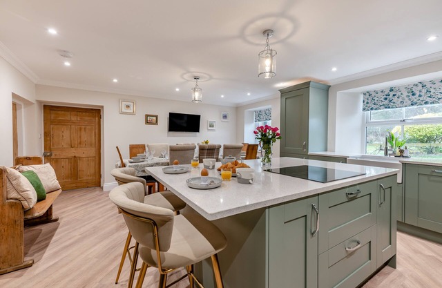 Biddlestone Farmhouse