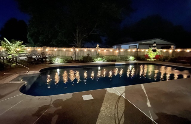 Big AL's (Heated) Pool House sleeps KKKQQ