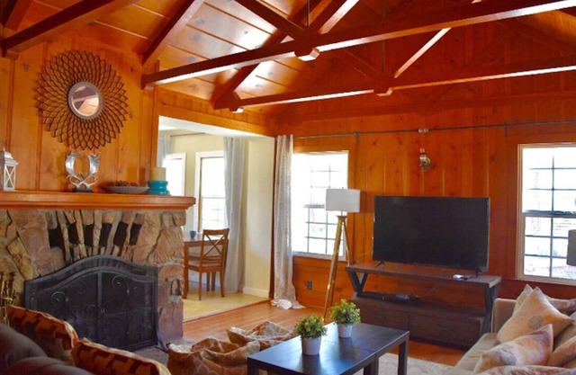 Big Bear Comfy Cosy Cabin