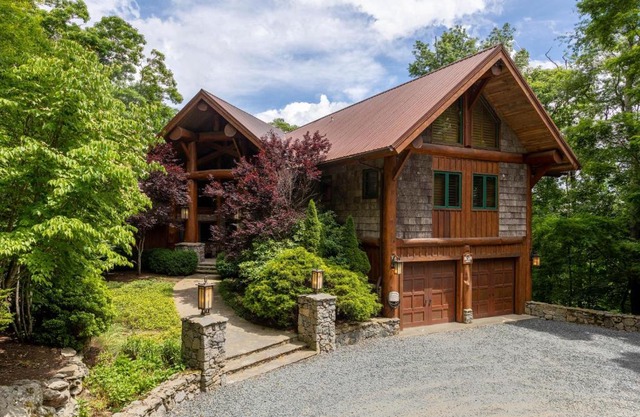 Big Bear Lodge at Eagles Nest
