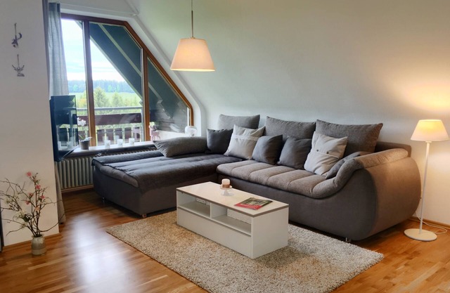 Große, schöne Wohnung mit Panoramablick