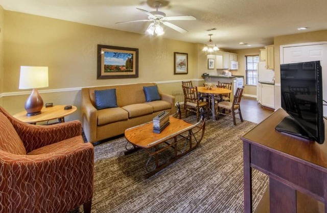 Big Chill + Big Thrill | Three 2BR Villas w/Pools, Sauna & Arcade Fun