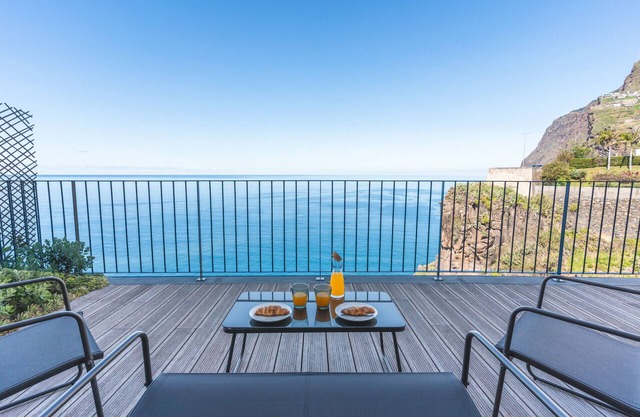 Big Cliff Apartment by Atlantic Holiday