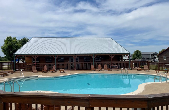 Big Grand Lake Cabin on Duck Creek with Pool
