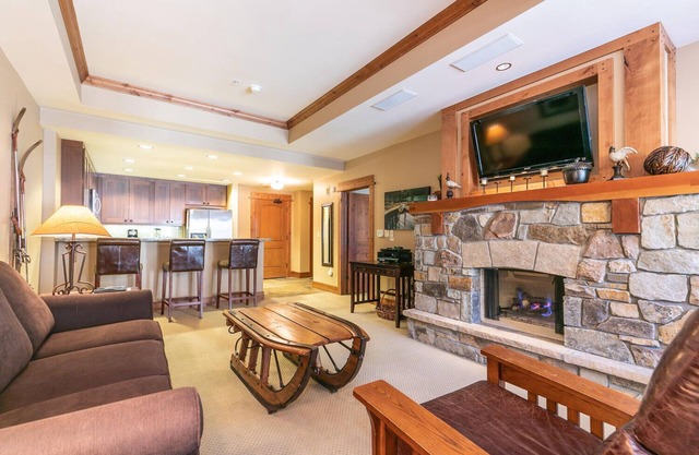 Big Horn 205| Steps Away from Gondola in the Village at Northstar| Sleeps 4| Hot Tub and Gym Access