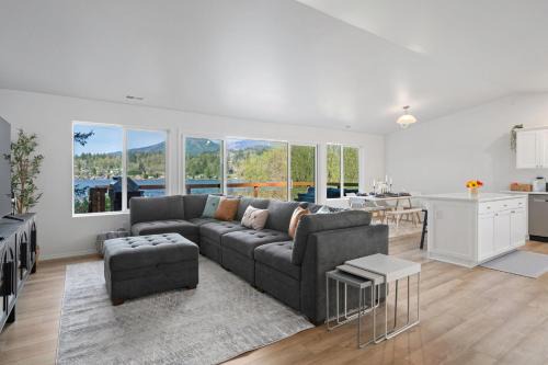 Big Lake Waterfront Retreat