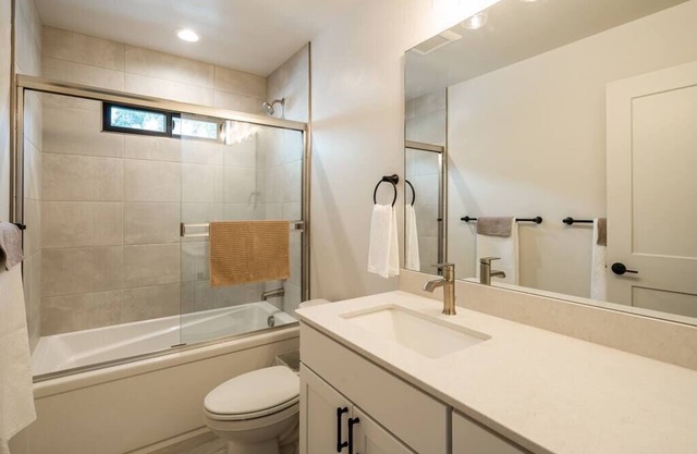 Big Sky 2 bedroom guesthouse