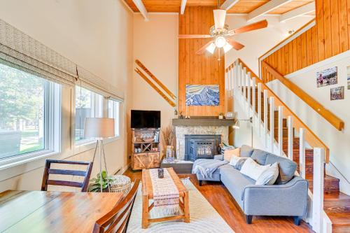 Big Sky Condo with Golf Course View, Steps to Town