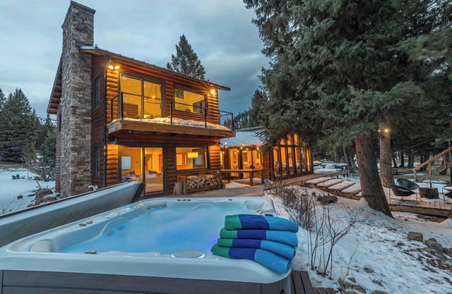 Big Sky Vacation Rentals: Riverbend Haven