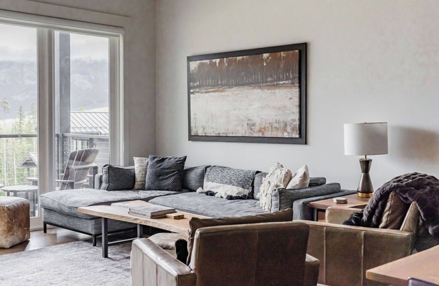 Moonlight Luxury Suites 1