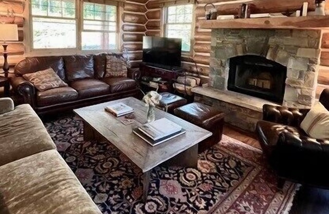 Big Sky Vacation Rentals: PR Red Cloud 10