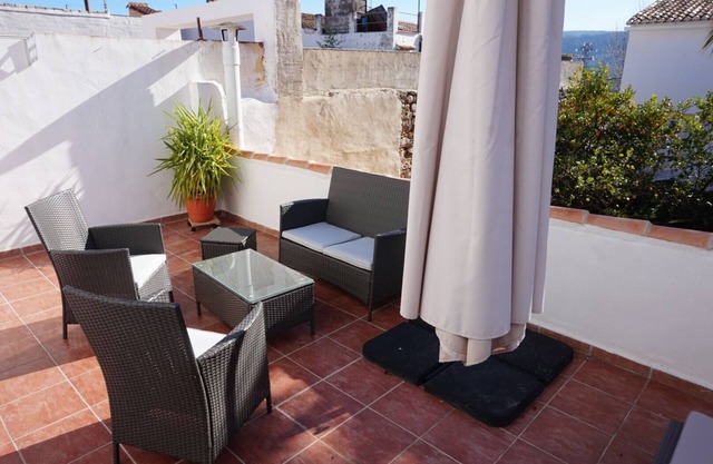 Big town house with green patio / Costa Blanca