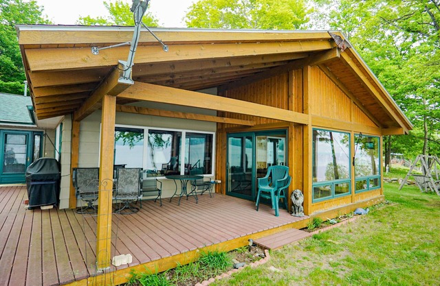 Bigbay Ferienhaus am Lake Independence.