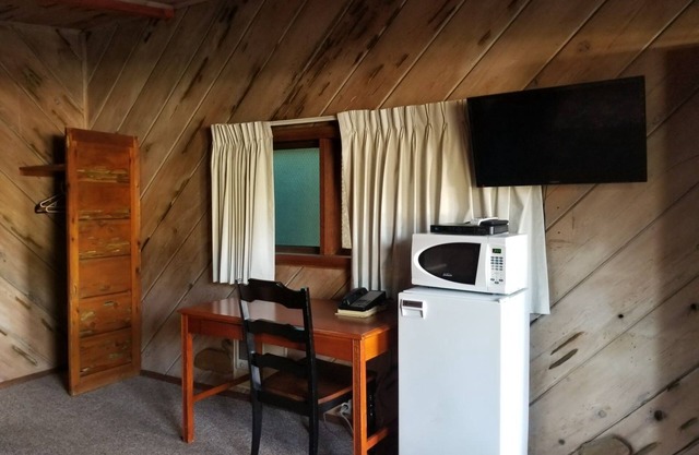 Bigfoot Motel