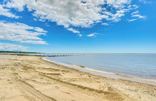 NEU! Einladende Beachfront Apt. in Hawk's Nest Beach