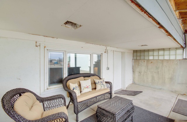 Billings Apartment w/ Fireplace + Smart TV
