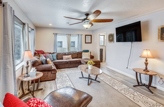 Billings Home w/ Trampoline, Gas Grill & Fire Pit!