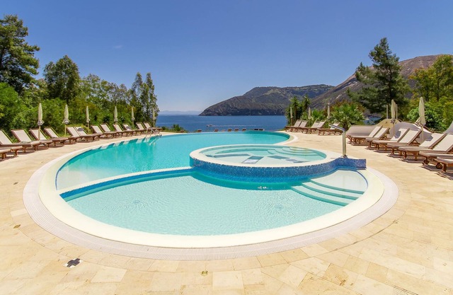 Bilo 2 - Vulcano on sea shore, Lipari, Italy