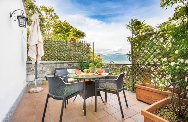 Bilocale 5 with balcony/terrace