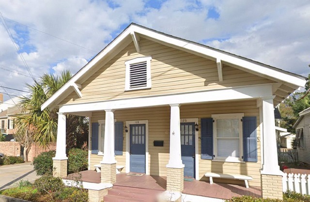 Biloxi Bungalow - Heart of Biloxi - Beach, Casinos and more!